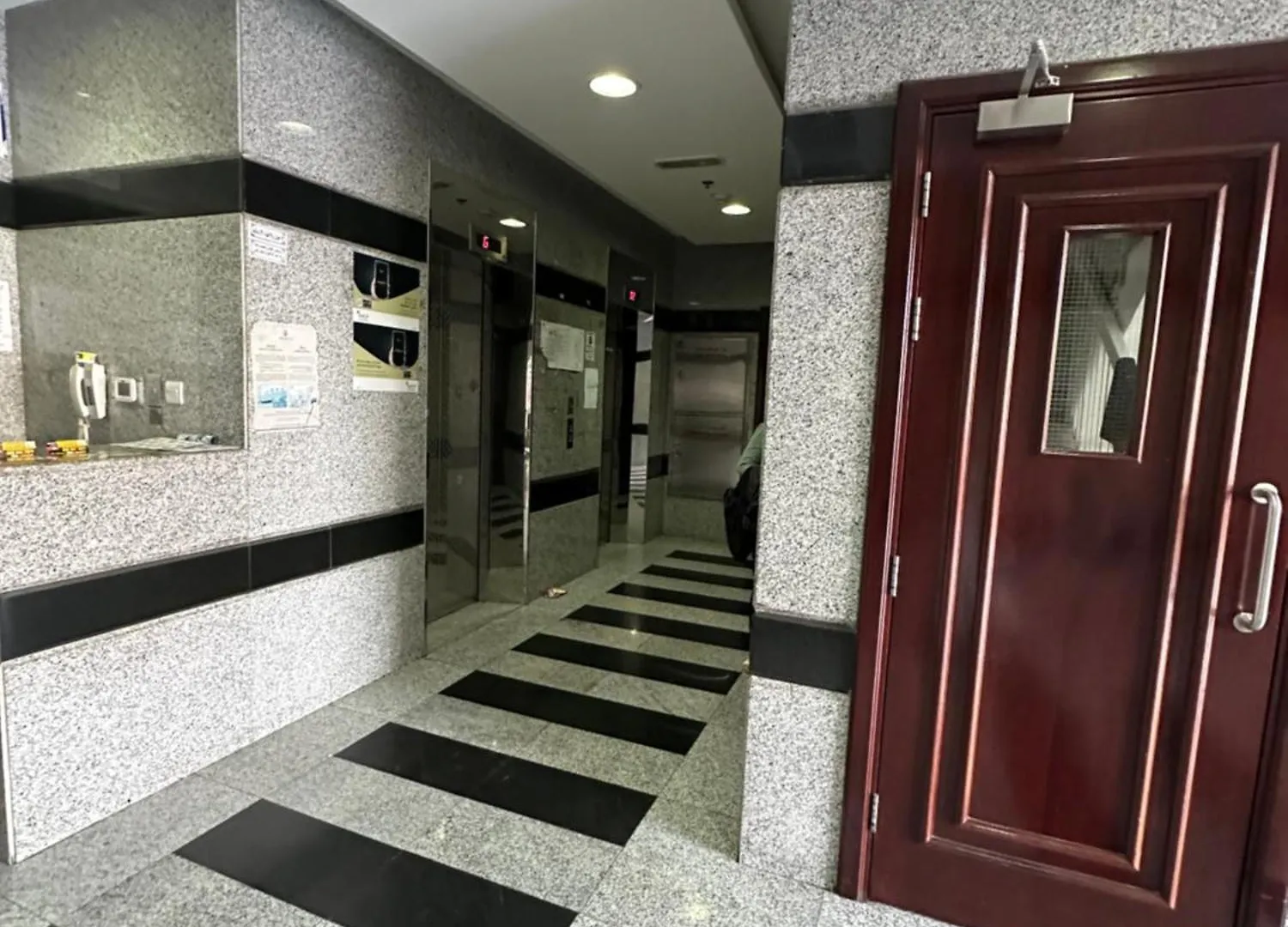 Проживание в семье Furnished Hall Private Room With Private Washroom Shared Apartment Near Alwahda Mall Muroor Abu Dhabi Flat1002