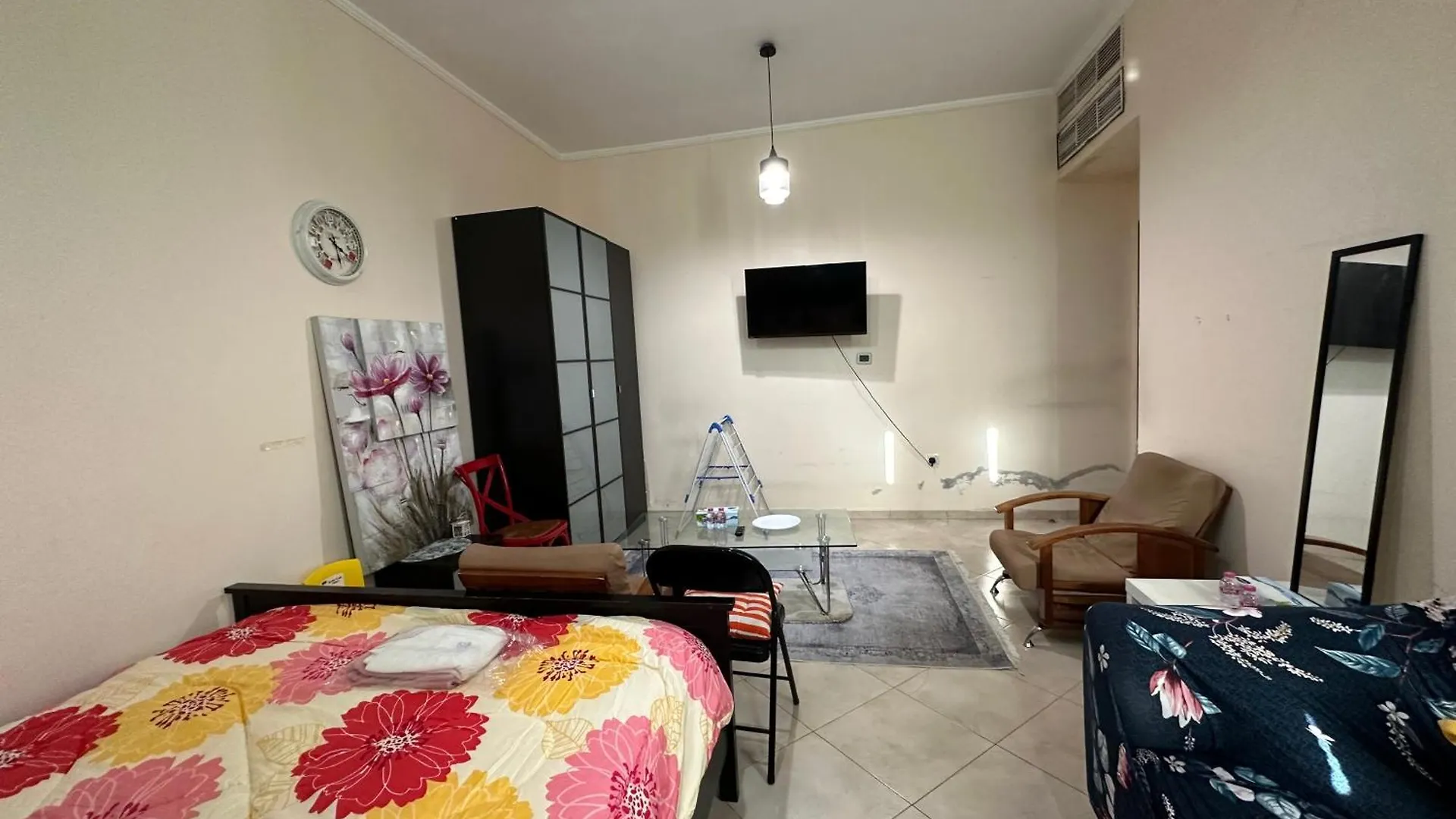 Проживание в семье Furnished Hall Private Room With Private Washroom Shared Apartment Near Alwahda Mall Muroor Abu Dhabi Flat1002 ОАЭ